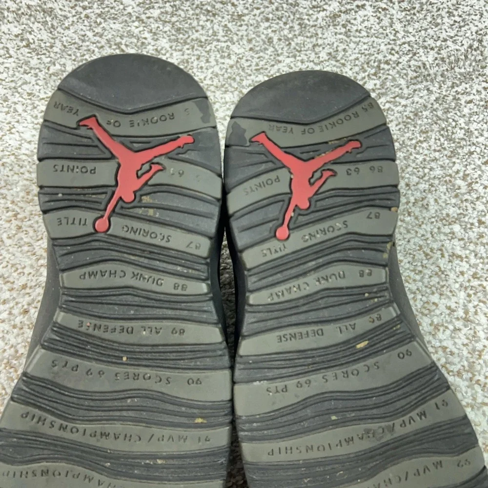 Jordan Shoes Mens Size 10.5 Gray Air 10 Retro Shadow Basketball Sneaker Mid Rise